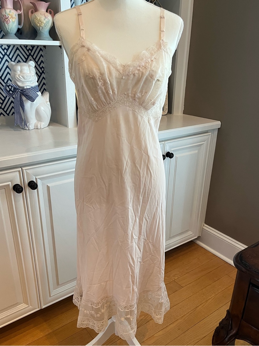 Women's Lace-Trim Slip Dress in Light Pink vintage